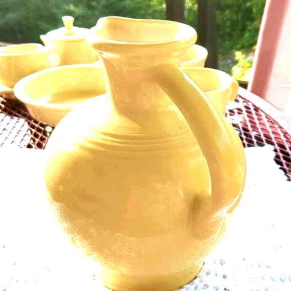 Fiestaware Pale Yellow Water Pitcher - Picture 8 of 12